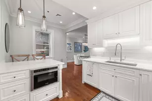 61 St Botolph St, Boston, MA 02116 - Photo 9