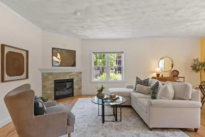 185 Essex St #1A, Melrose, MA 02176 - Photo 5