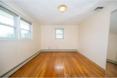 27 Chevy Chase Rd, Worcester, MA 01606 - Photo 13