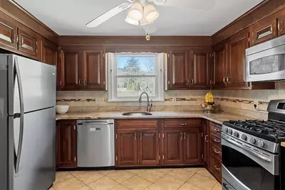 6 Philips Road, Stoneham, MA 02180 - Photo 5
