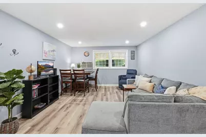 6 Walker Rd #4, North Andover, MA 01845 - Photo 3