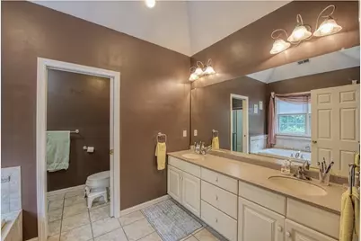 6 Mohawk Road, Raynham, MA 02767 - Photo 17
