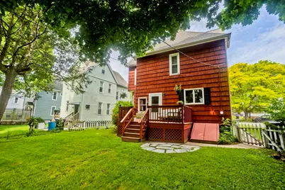 86 Sycamore St, Holyoke, MA 01040 - Photo 31