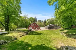 135 Hart St, Beverly, MA 01915 - Photo 23