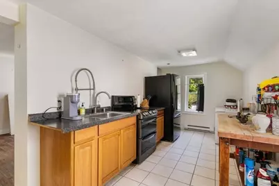 135 Hart St, Beverly, MA 01915 - Photo 5