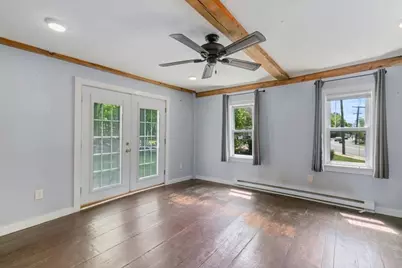 135 Hart St, Beverly, MA 01915 - Photo 13