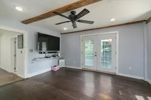 135 Hart St, Beverly, MA 01915 - Photo 15