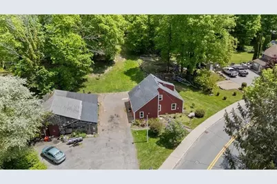 135 Hart St, Beverly, MA 01915 - Photo 23