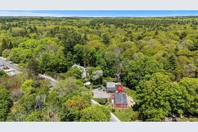 135 Hart St, Beverly, MA 01915 - Photo 25