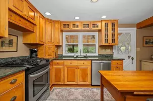 64 Old Elm Way, Hopkinton, MA 01748 - Photo 7