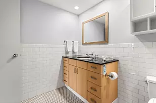 9 W Broadway, Boston, MA 02127 - Photo 25