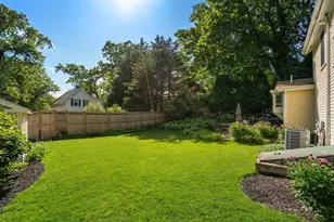 8 Avon Rd, Wellesley, MA 02482 - Photo 23
