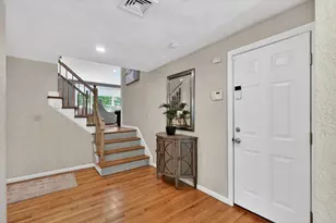 28 Algonquin Ave, Andover, MA 01810 - Photo 5