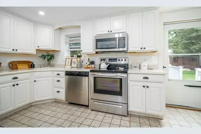 55 Clapp, Abington, MA 02351 - Photo 5