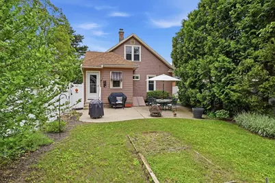 54 Thorndyke St, Springfield, MA 01118 - Photo 33