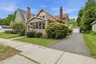 54 Thorndyke St, Springfield, MA 01118 - Photo 3