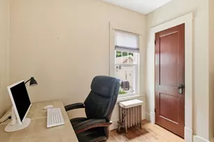 54 Thorndyke St, Springfield, MA 01118 - Photo 27
