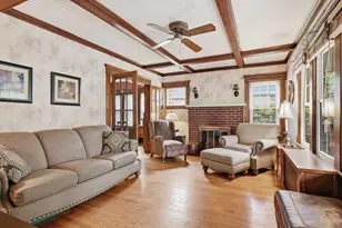 54 Thorndyke St, Springfield, MA 01118 - Photo 9