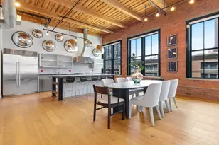 49 Melcher St, Boston, MA 02210 - Photo 11