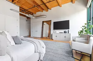 49 Melcher St, Boston, MA 02210 - Photo 21