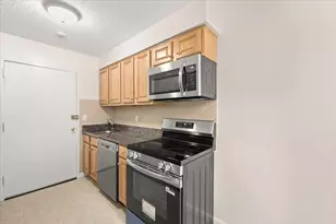6 Dailey St, Attleboro, MA 02703 - Photo 13