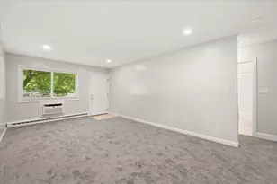 6 Dailey St, Attleboro, MA 02703 - Photo 3