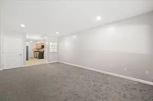 6 Dailey St, Attleboro, MA 02703 - Photo 5