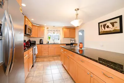 193 Page St, Lunenburg, MA 01462 - Photo 5