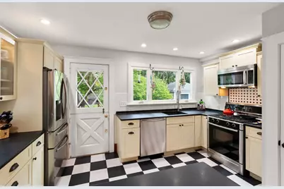 11 Pitcher Ave #11, Medford, MA 02155 - Photo 11