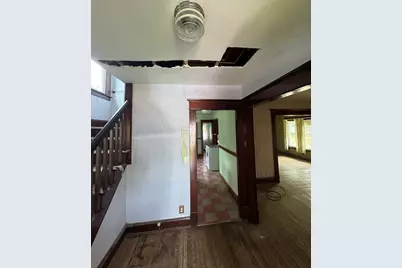 220 South St, Holyoke, MA 01040 - Photo 9