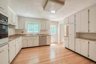 160 Hampton Rd, Sharon, MA 02067 - Photo 5