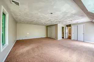 160 Hampton Rd, Sharon, MA 02067 - Photo 17