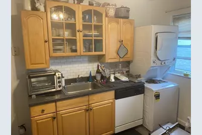 33 Billings #2, Medford, MA 02155 - Photo 5