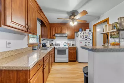 46 Hesper Street, Saugus, MA 01906 - Photo 13