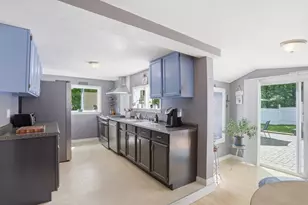 11 Mt Paul Rd, Tyngsborough, MA 01879 - Photo 17