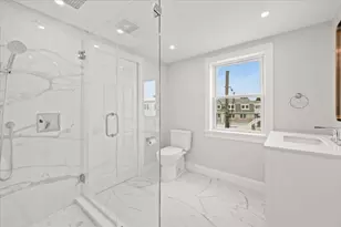 153 Edgewater Dr, Quincy, MA 02169 - Photo 17
