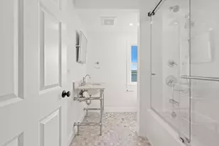153 Edgewater Dr, Quincy, MA 02169 - Photo 33