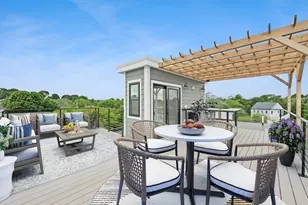 153 Edgewater Dr, Quincy, MA 02169 - Photo 5