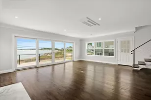 153 Edgewater Dr, Quincy, MA 02169 - Photo 11