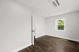 153 Edgewater Dr, Quincy, MA 02169 - Photo 23