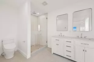 153 Edgewater Dr, Quincy, MA 02169 - Photo 29