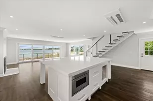 153 Edgewater Dr, Quincy, MA 02169 - Photo 15