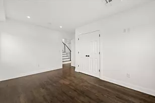 153 Edgewater Dr, Quincy, MA 02169 - Photo 33