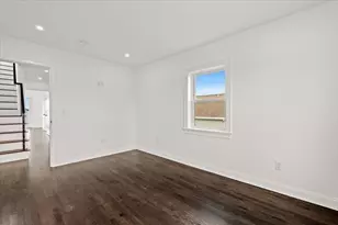 153 Edgewater Dr, Quincy, MA 02169 - Photo 33