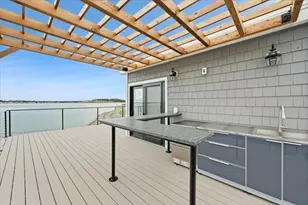 153 Edgewater Dr, Quincy, MA 02169 - Photo 39