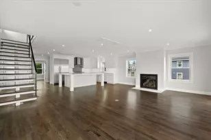 153 Edgewater Dr, Quincy, MA 02169 - Photo 13