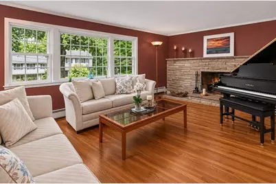 22 Tanglewood Road, Wellesley, MA 02481 - Photo 11