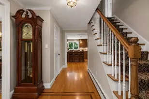 22 Tanglewood Rd, Wellesley, MA 02481 - Photo 3