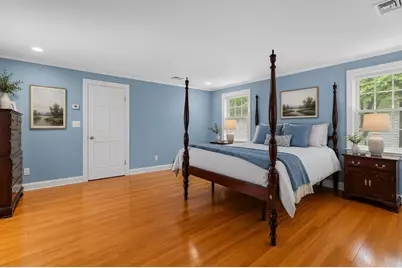22 Tanglewood Road, Wellesley, MA 02481 - Photo 17