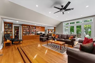 22 Tanglewood Rd, Wellesley, MA 02481 - Photo 9